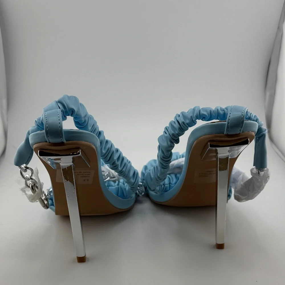 Cape Robbin Imogen Heel with Chain - Picture 6 of 6